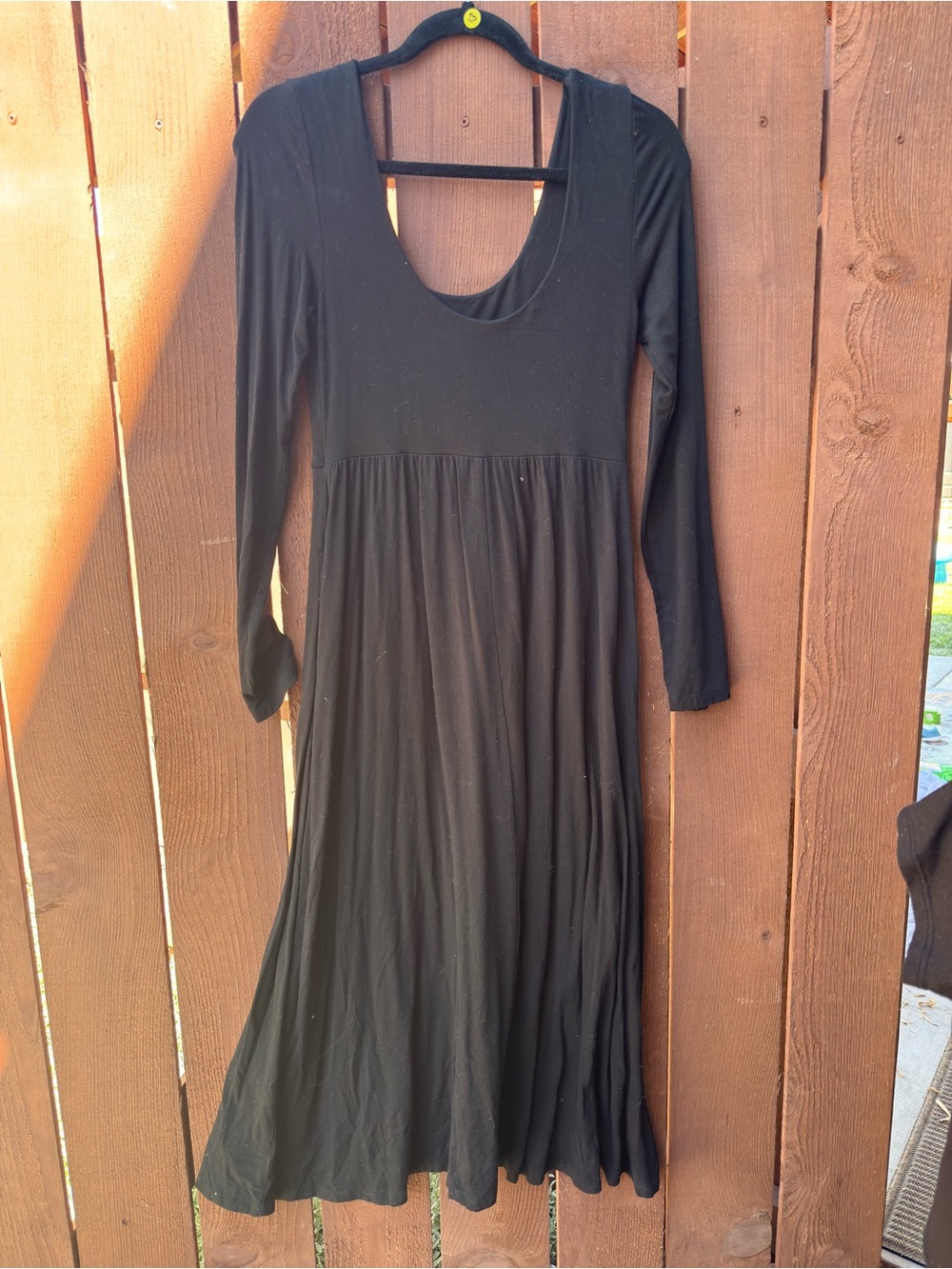 Black Long Sleeve Scoop Neck Midi Dress